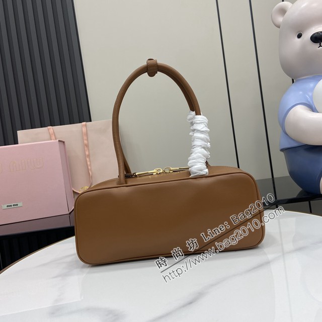 MIU MIU專櫃繆繆最新款Beau手袋原廠皮手提肩背包 jh2746型號：5BB173